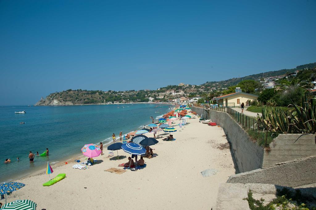 Le Casette Sul Mare Capo Vaticano Exterior foto