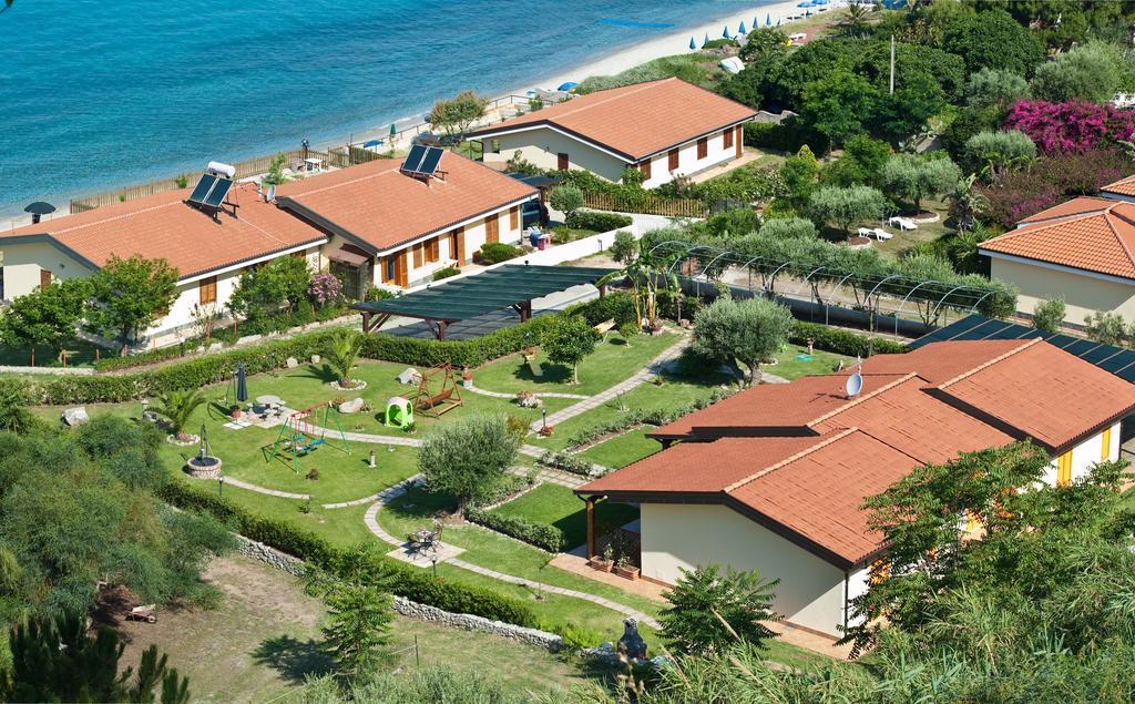 Le Casette Sul Mare Capo Vaticano Exterior foto