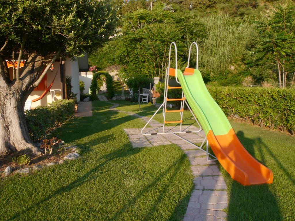 Le Casette Sul Mare Capo Vaticano Exterior foto